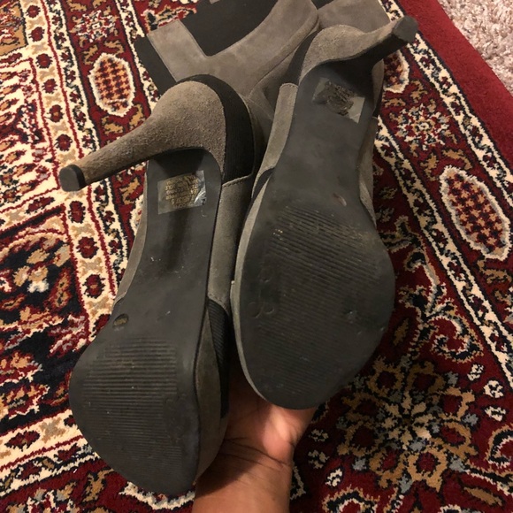 Grey and black Jessica Simpson boots - Picture 2 of 4